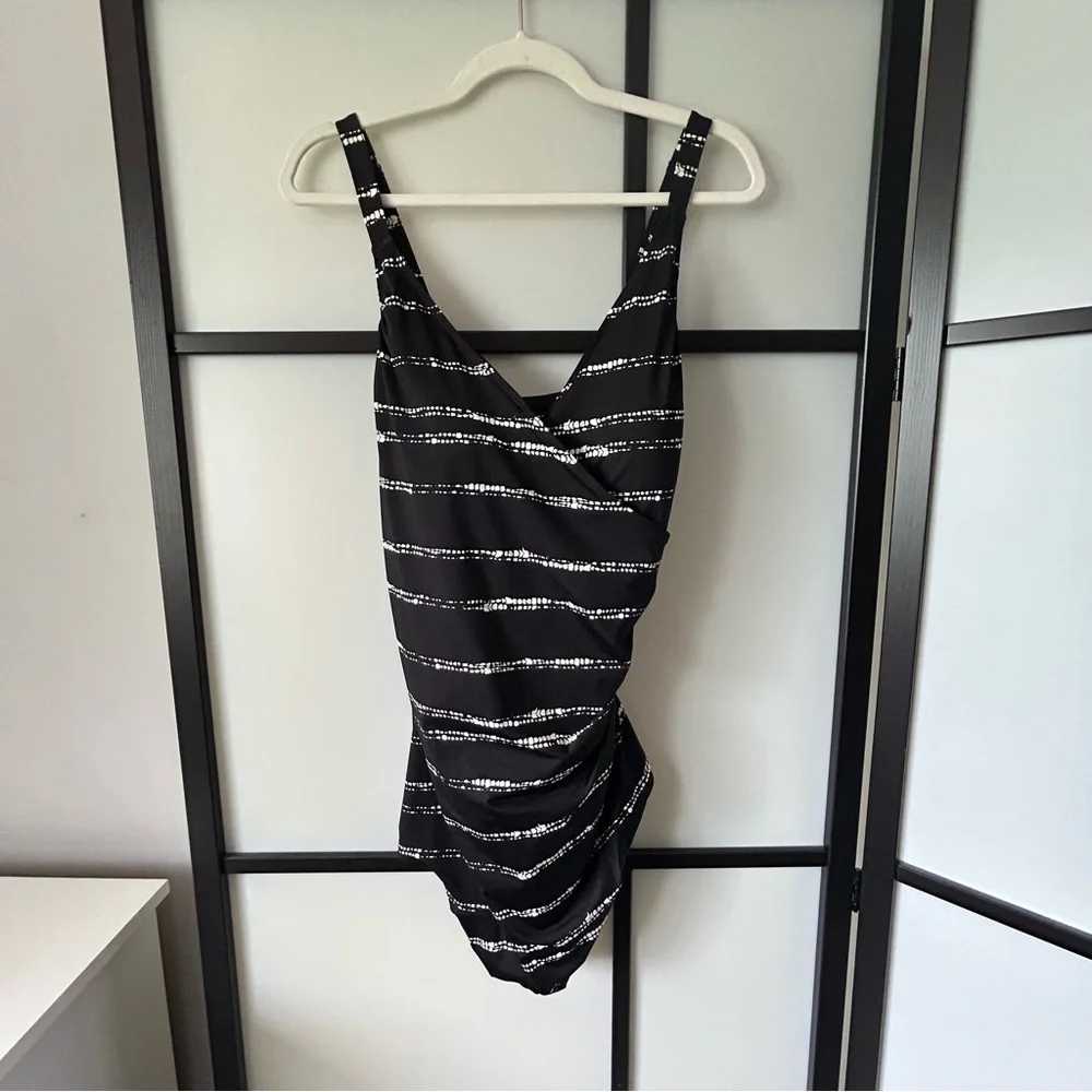 [3X] NWT Penningtons Black and White Striped One Piece Swimsuit Women’s